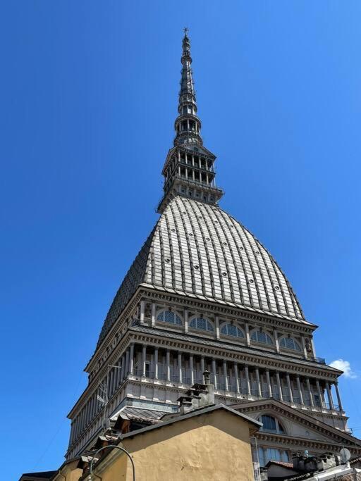 Ai Piedi Della Mole Apartment Turin Exterior photo